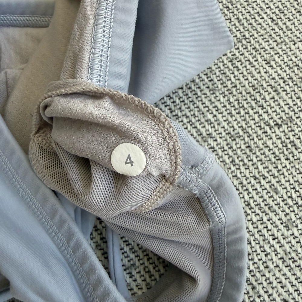 Lululemon bra - Picture 3 of 3